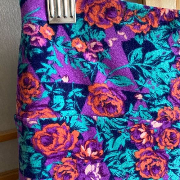 Adorable 🥰 Floral Leggings in One Size (plus). - Picture 1 of 5